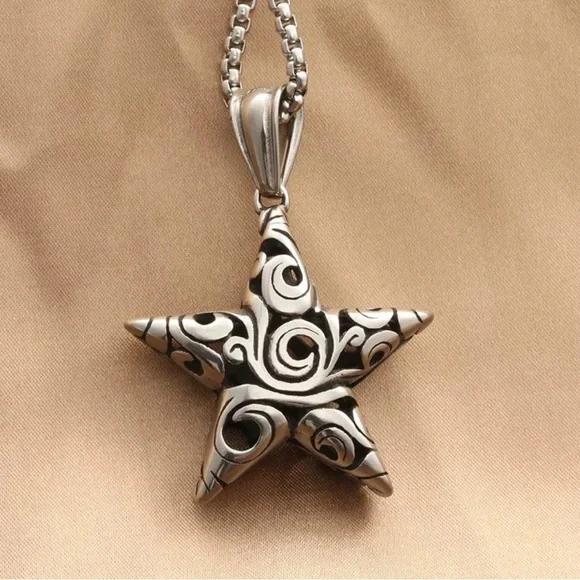 Star Chain - Picture 2 of 3